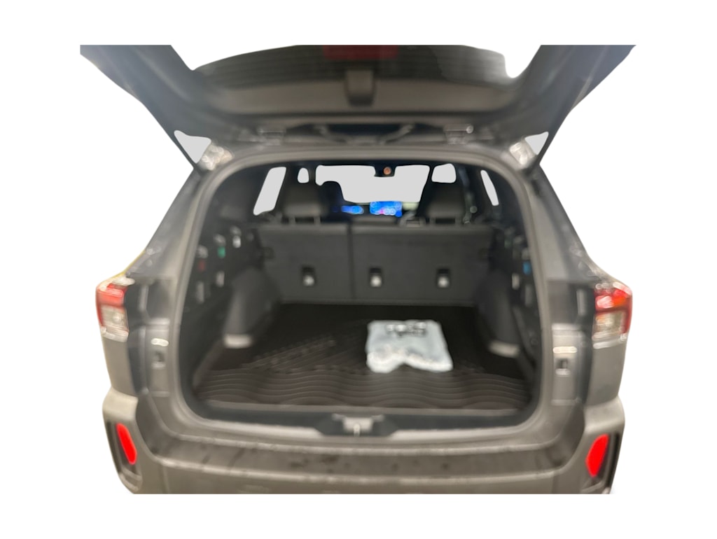 Thumbnail: 2026 Subaru Outback - 16