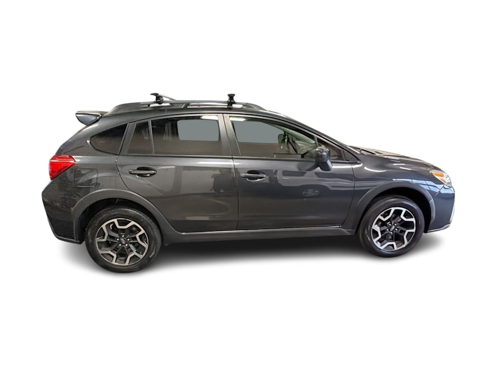 Thumbnail: 2017 Subaru Crosstrek - 22