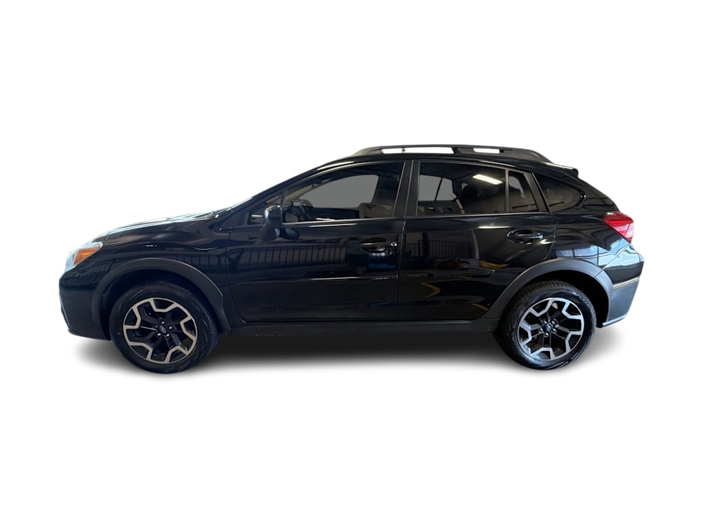 Thumbnail: 2016 Subaru Crosstrek - 3