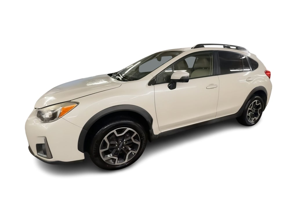 Thumbnail: 2016 Subaru Crosstrek - 3