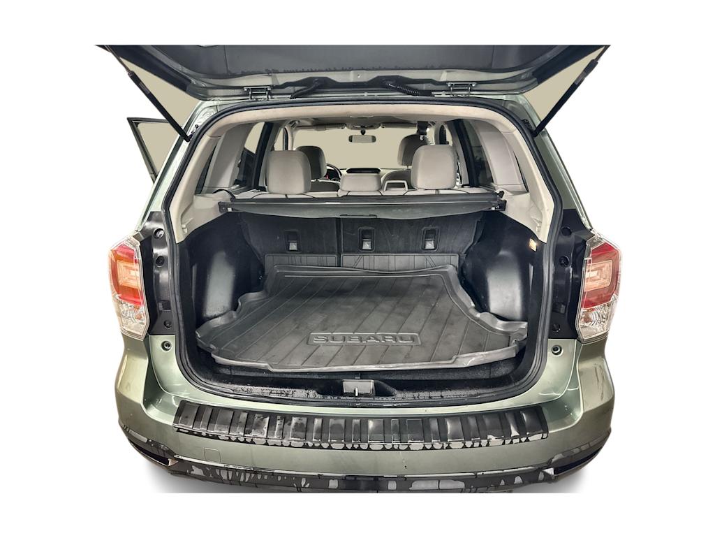 Thumbnail: 2018 Subaru Forester - 18