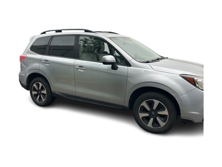 Thumbnail: 2017 Subaru Forester - 20