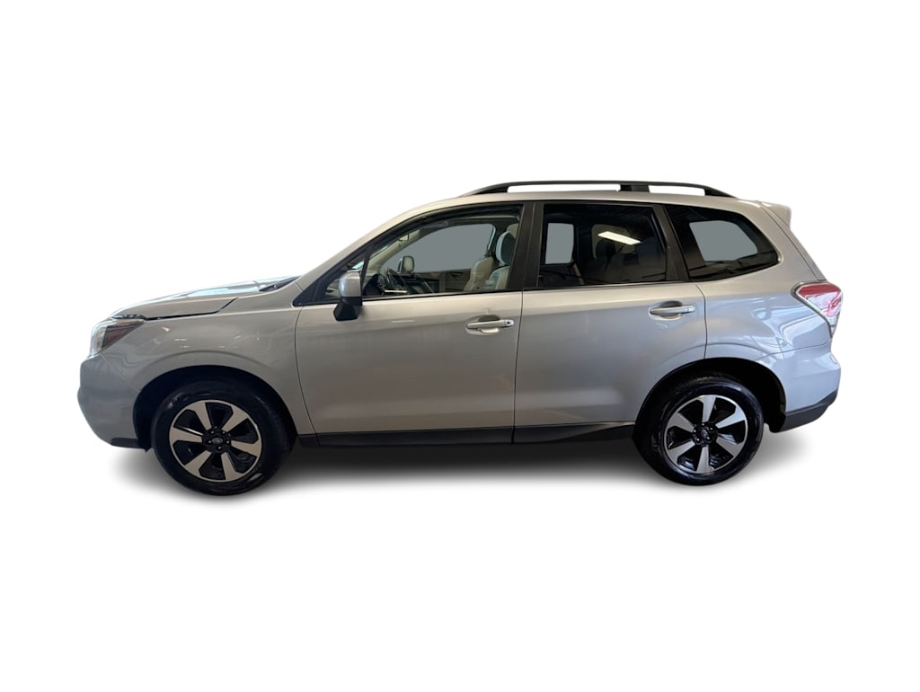 Thumbnail: 2017 Subaru Forester - 3