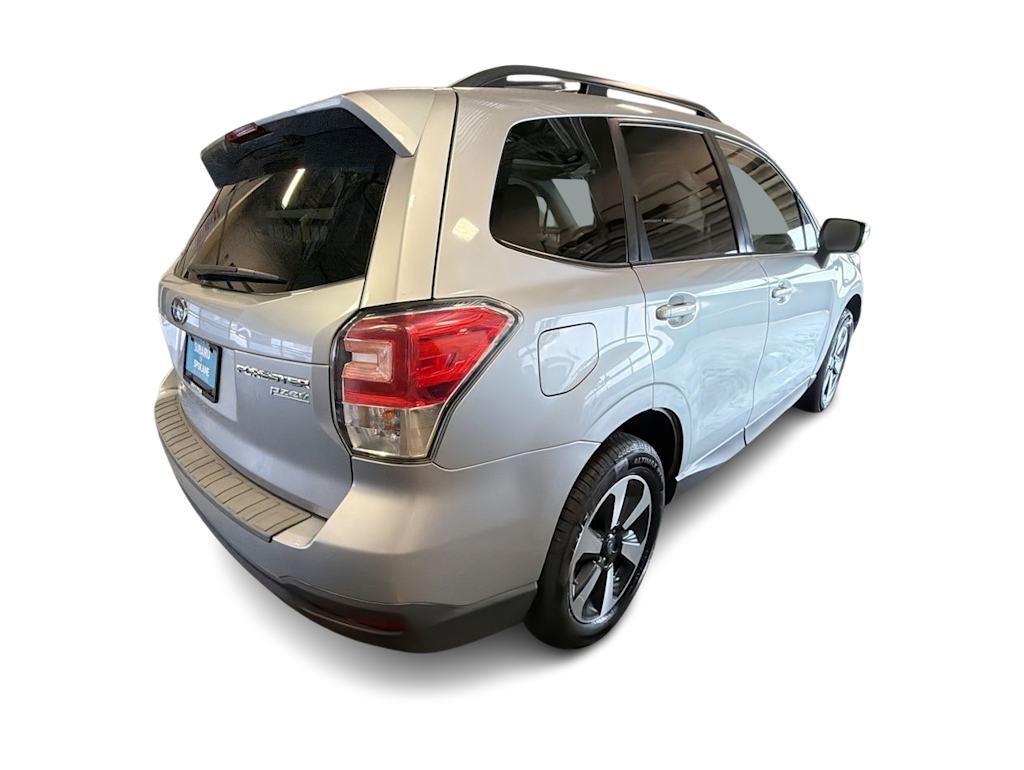 Thumbnail: 2017 Subaru Forester - 22