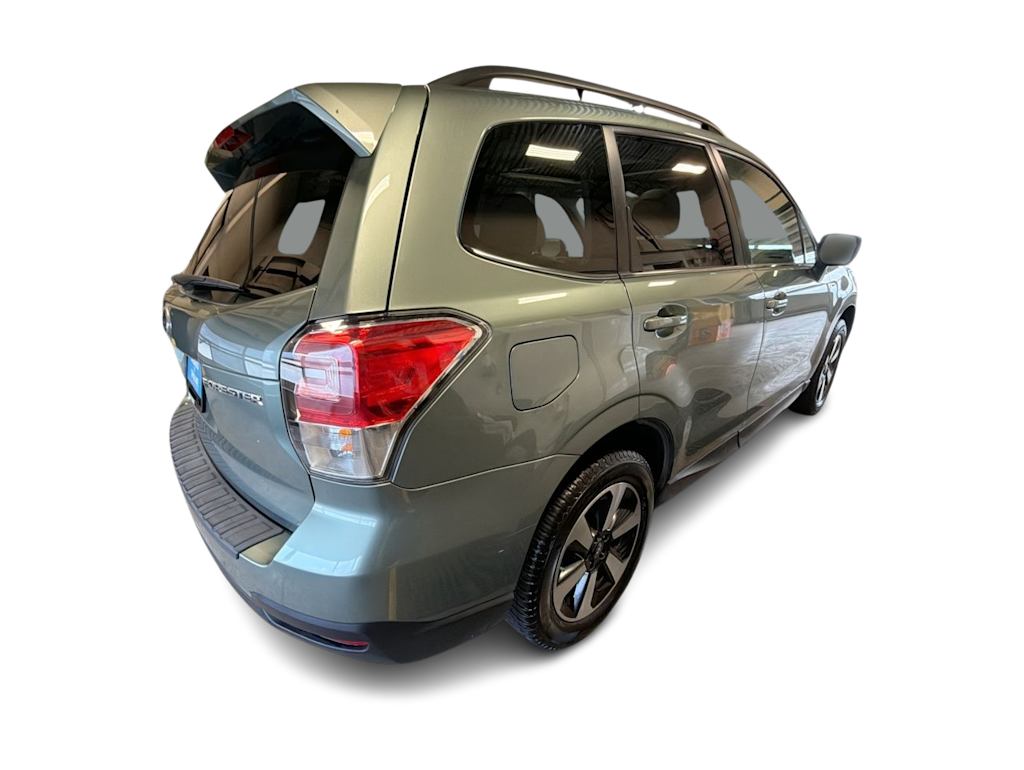 Thumbnail: 2018 Subaru Forester - 22