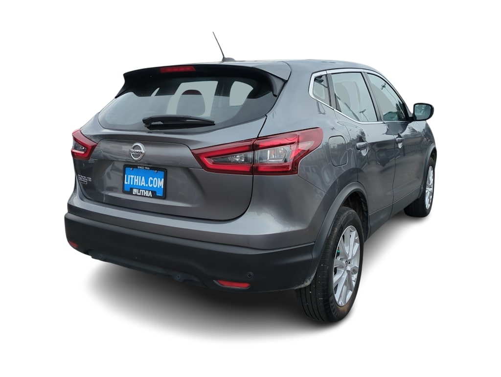 Thumbnail: 2022 Nissan Rogue Sport - 22
