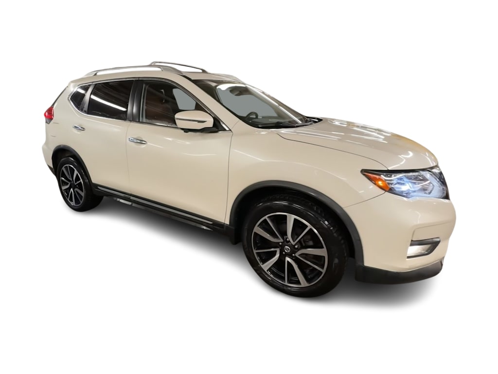 Thumbnail: 2017 Nissan Rogue - 18