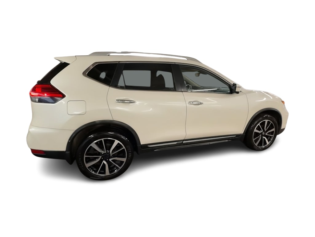Thumbnail: 2017 Nissan Rogue - 22