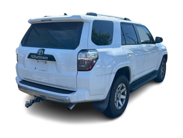 Thumbnail: 2016 Toyota 4Runner - 14