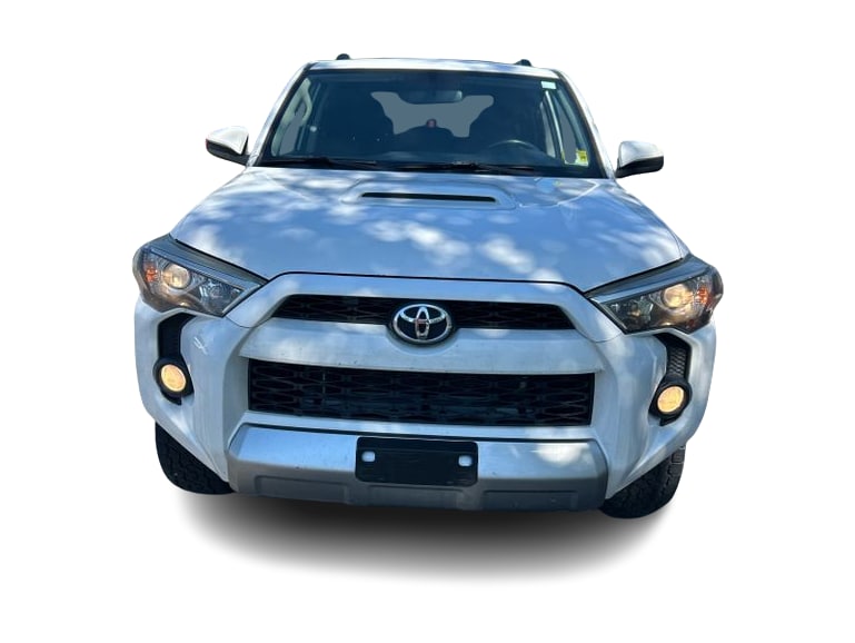 Thumbnail: 2016 Toyota 4Runner - 6