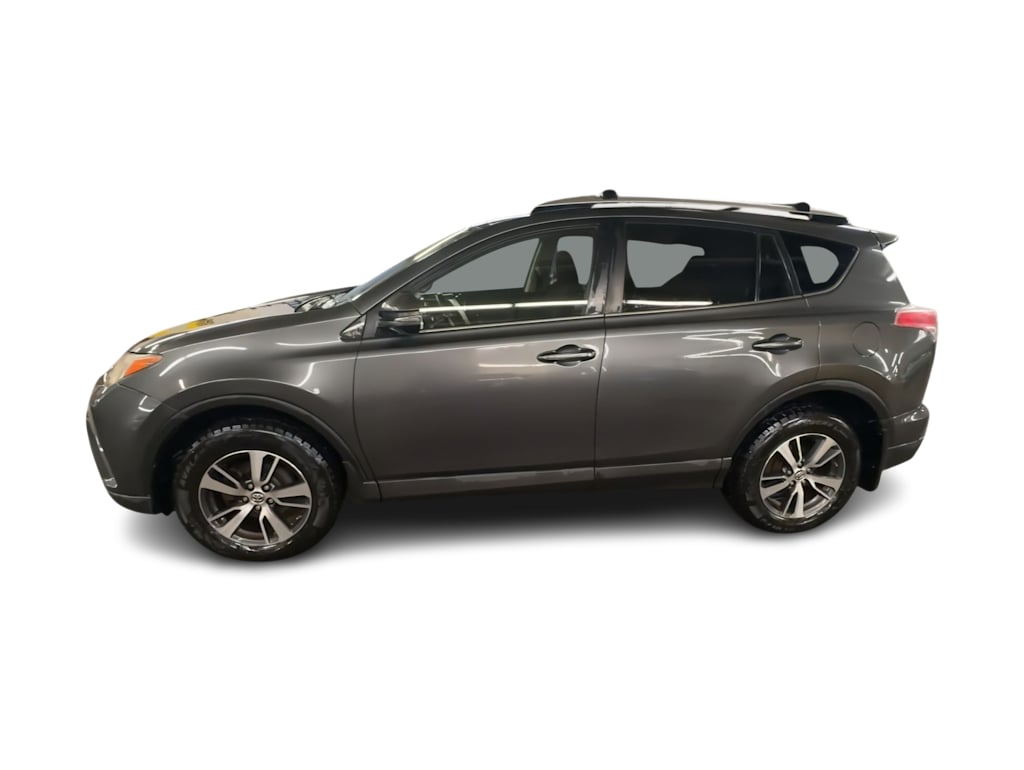 Thumbnail: 2016 Toyota RAV4 - 3