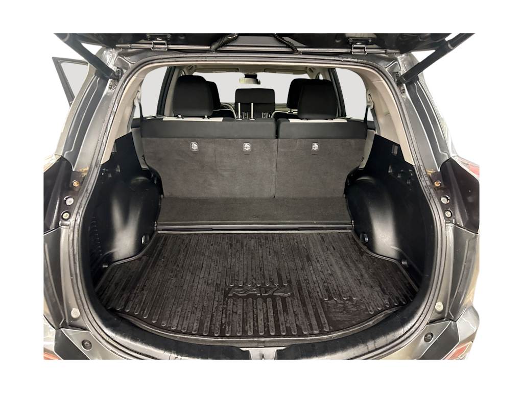Thumbnail: 2018 Toyota RAV4 - 15
