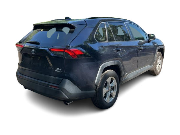 Thumbnail: 2021 Toyota RAV4 - 16
