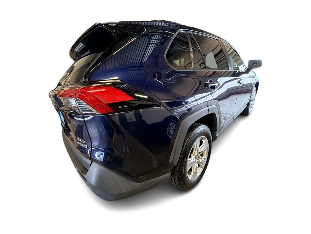 Thumbnail: 2021 Toyota RAV4 - 22
