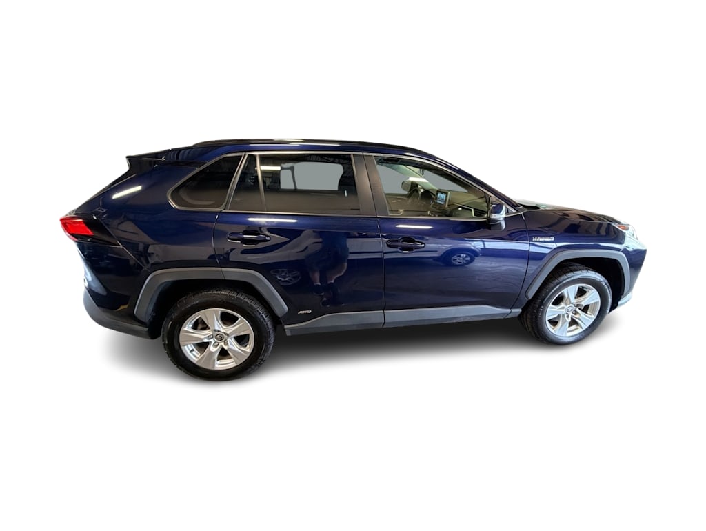 Thumbnail: 2021 Toyota RAV4 - 23