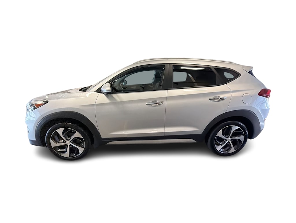 Thumbnail: 2017 Hyundai Tucson - 3