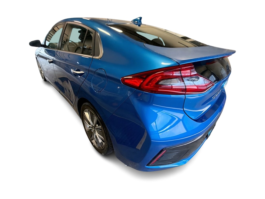 Thumbnail: 2017 Hyundai Ioniq - 4