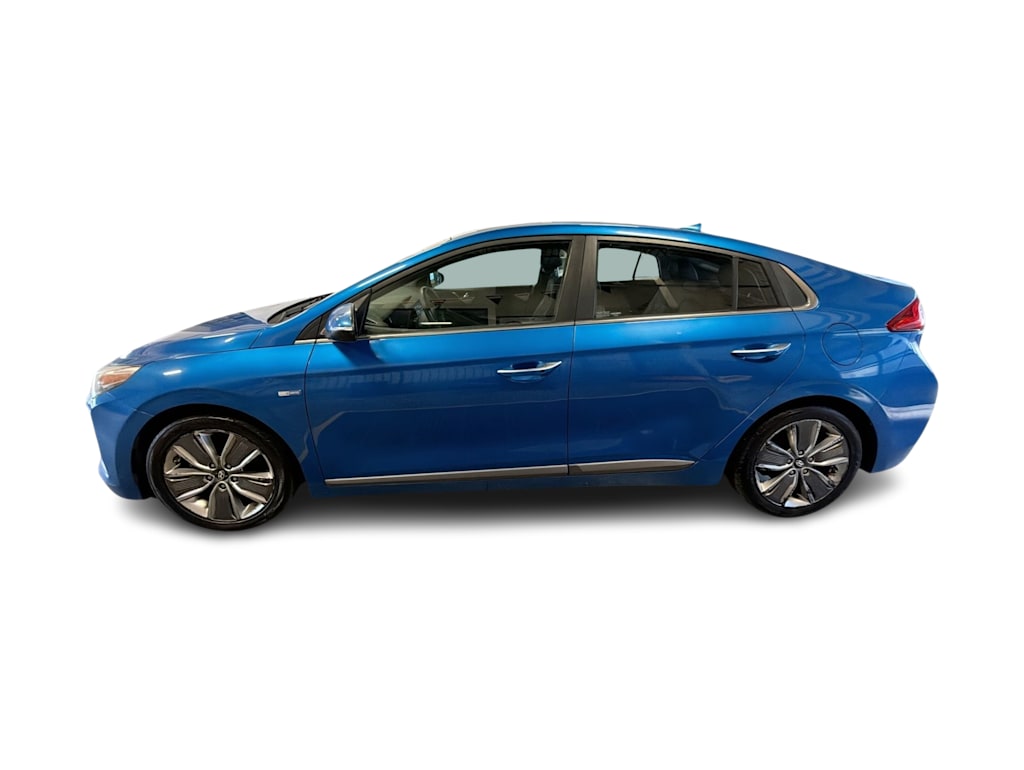 Thumbnail: 2017 Hyundai Ioniq - 3