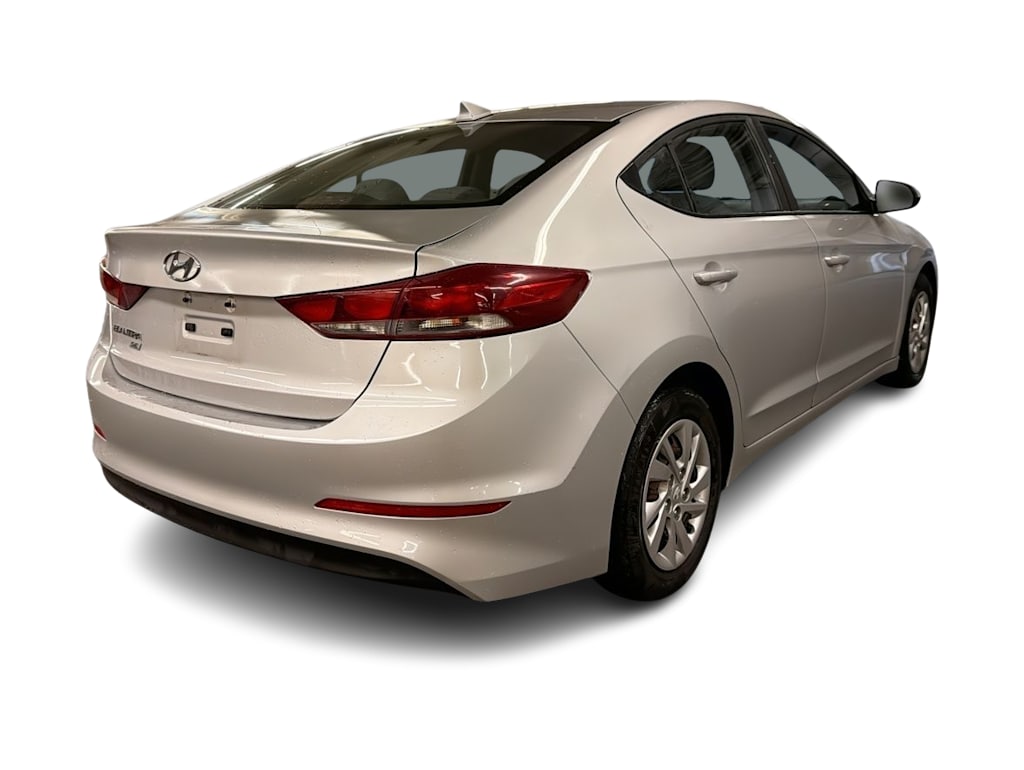 Thumbnail: 2017 Hyundai Elantra - 19