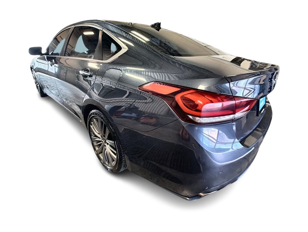 Thumbnail: 2015 Hyundai Genesis - 18