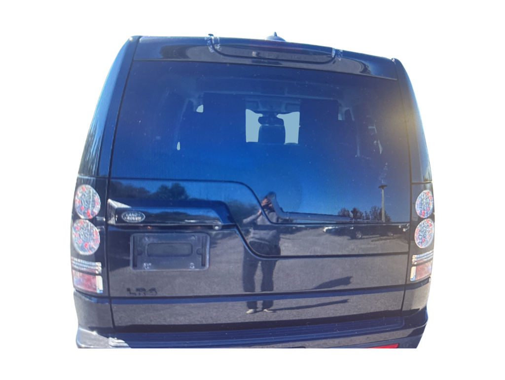 Thumbnail: 2015 Land Rover LR4 - 3