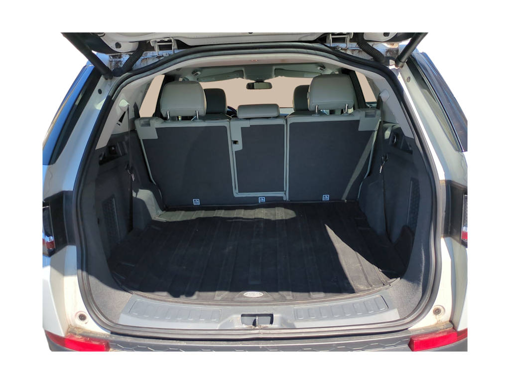 Thumbnail: 2017 Land Rover Discovery Sport - 18