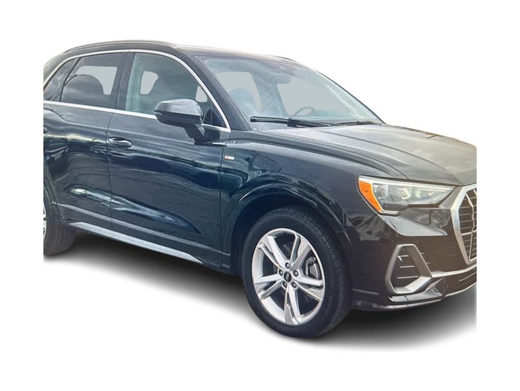 Thumbnail: 2022 Audi Q3 - 12