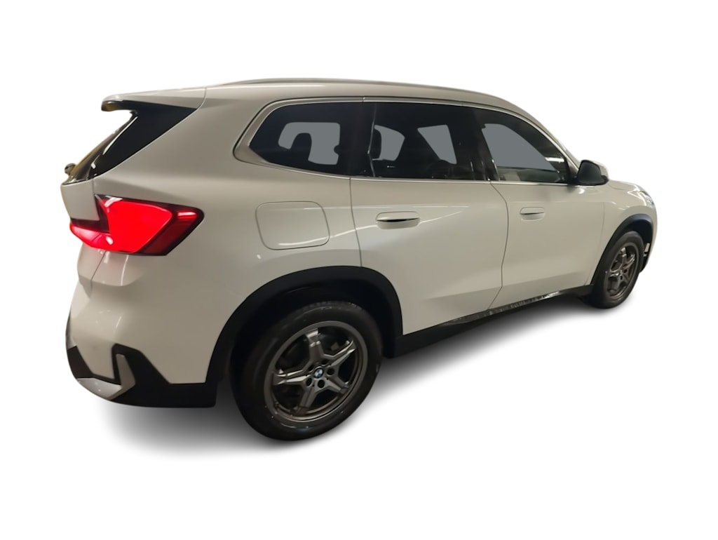 Thumbnail: 2023 BMW X1 - 21