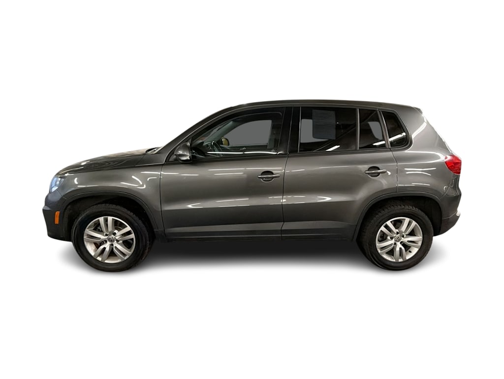 Thumbnail: 2013 Volkswagen Tiguan - 3