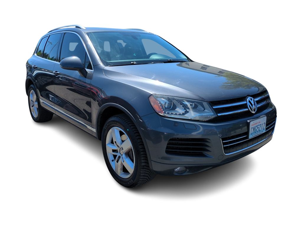 Thumbnail: 2014 Volkswagen Touareg - 20