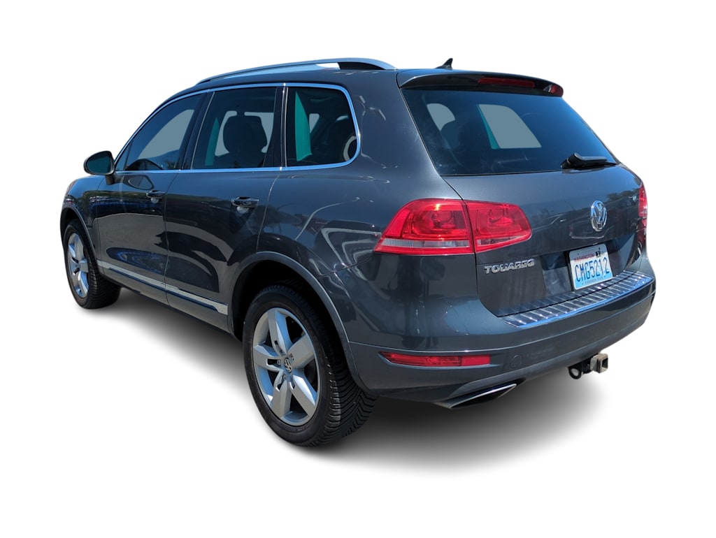 Thumbnail: 2014 Volkswagen Touareg - 4