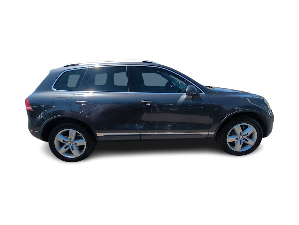 Thumbnail: 2014 Volkswagen Touareg - 23