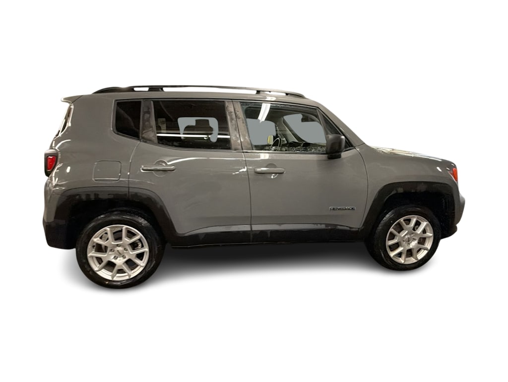 Thumbnail: 2022 Jeep Renegade - 20