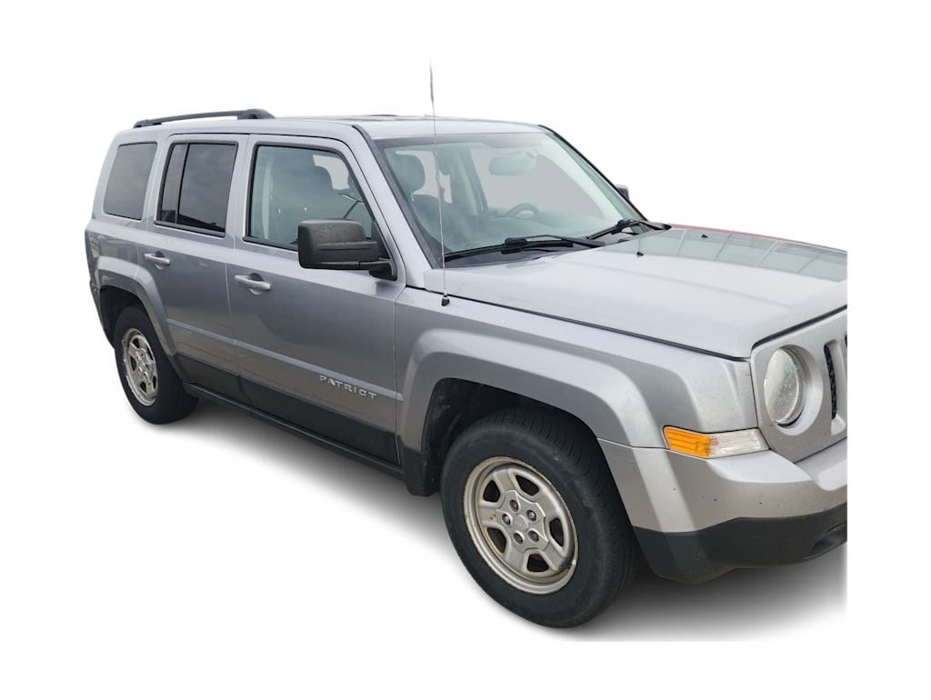 Thumbnail: 2017 Jeep Patriot - 9
