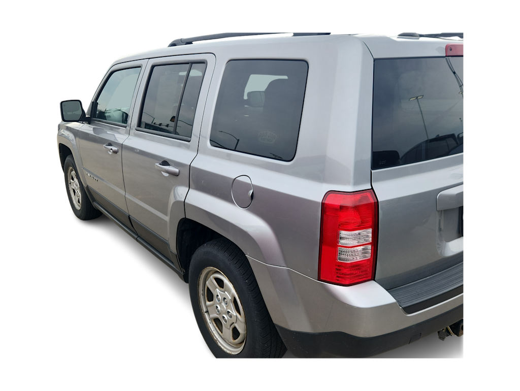 Thumbnail: 2017 Jeep Patriot - 11