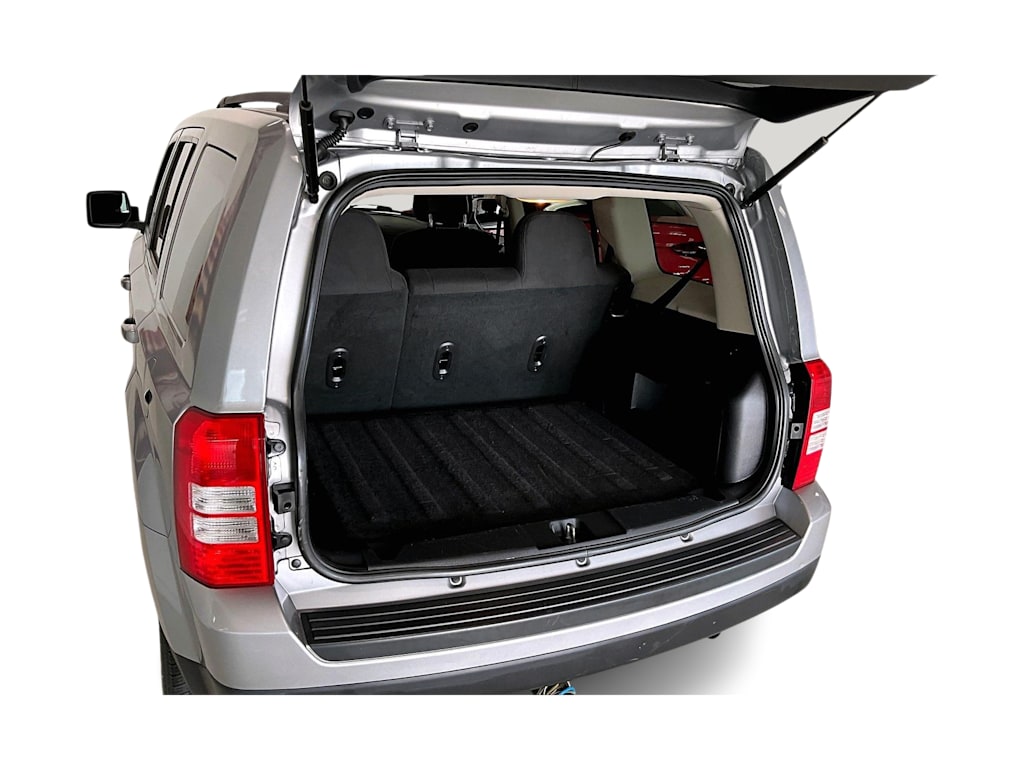 Thumbnail: 2017 Jeep Patriot - 15