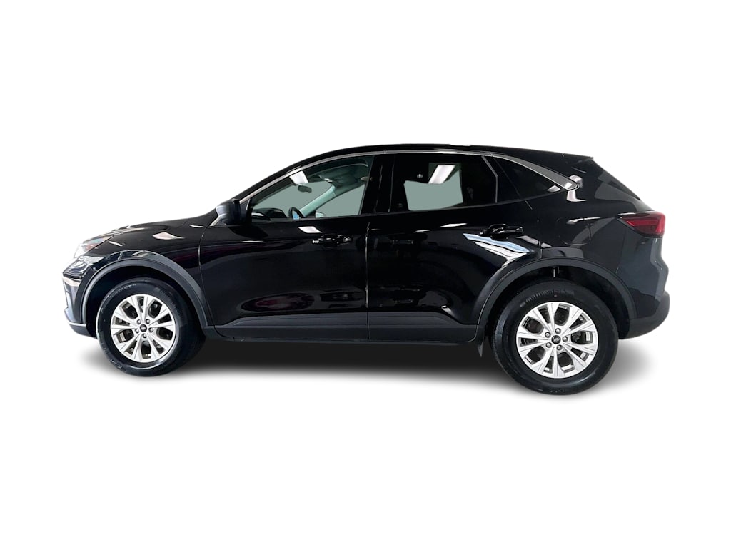 Thumbnail: 2023 Ford Escape - 3