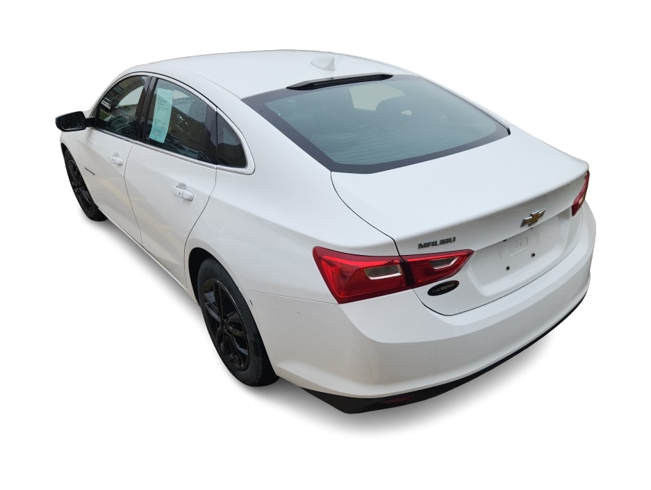 Thumbnail: 2016 Chevrolet Malibu - 2