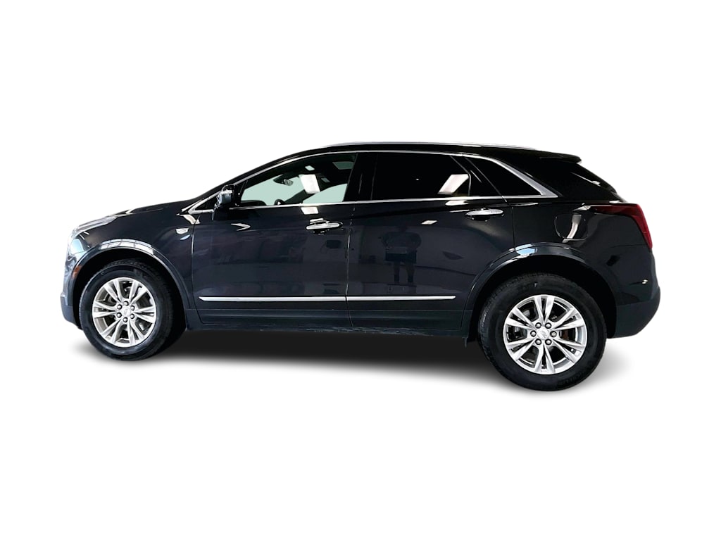 Thumbnail: 2020 Cadillac XT5 - 3