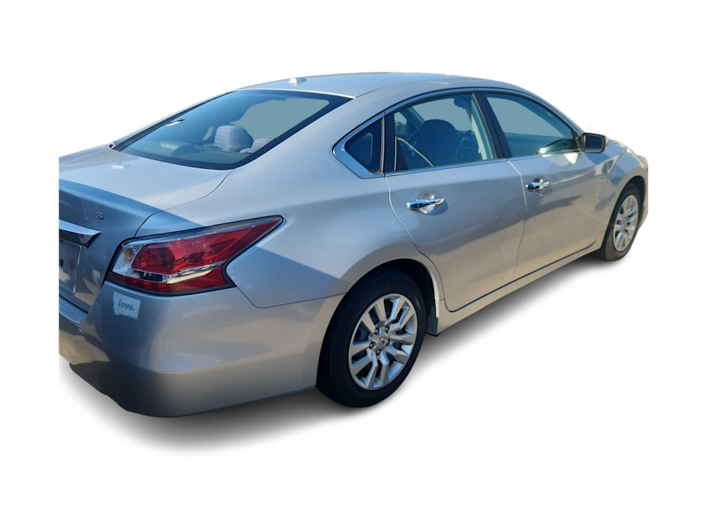 Thumbnail: 2015 Nissan Altima - 9