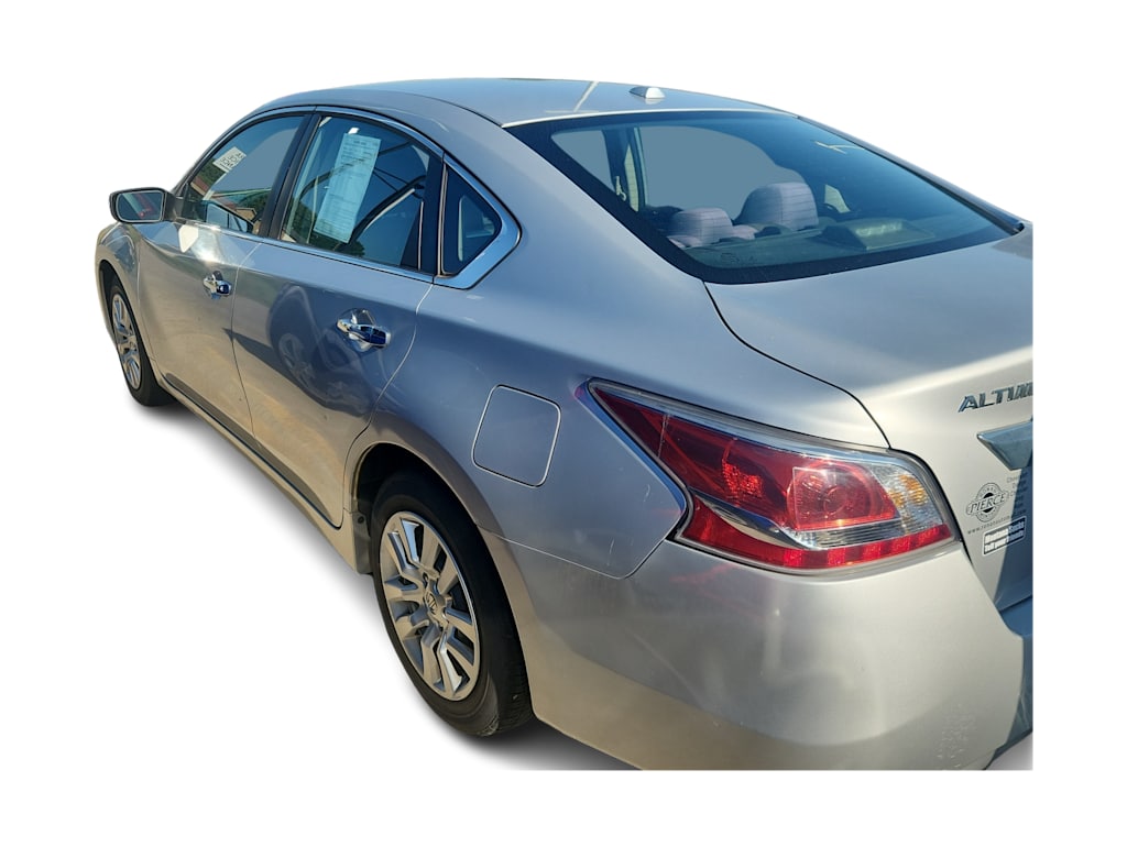 Thumbnail: 2015 Nissan Altima - 2
