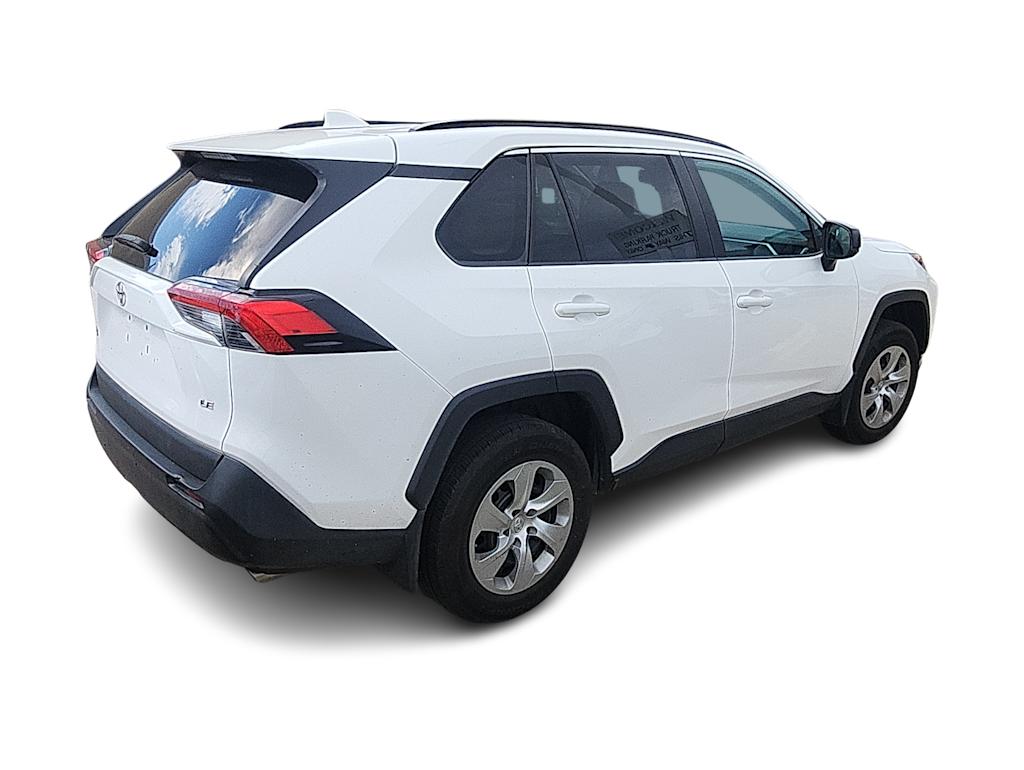 Thumbnail: 2021 Toyota RAV4 - 10