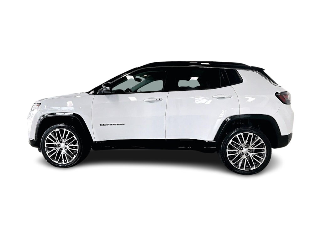 Thumbnail: 2022 Jeep Compass - 3