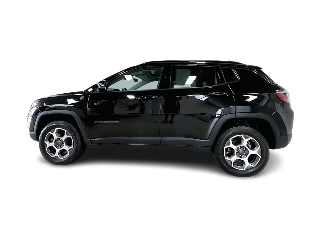 Thumbnail: 2022 Jeep Compass - 3