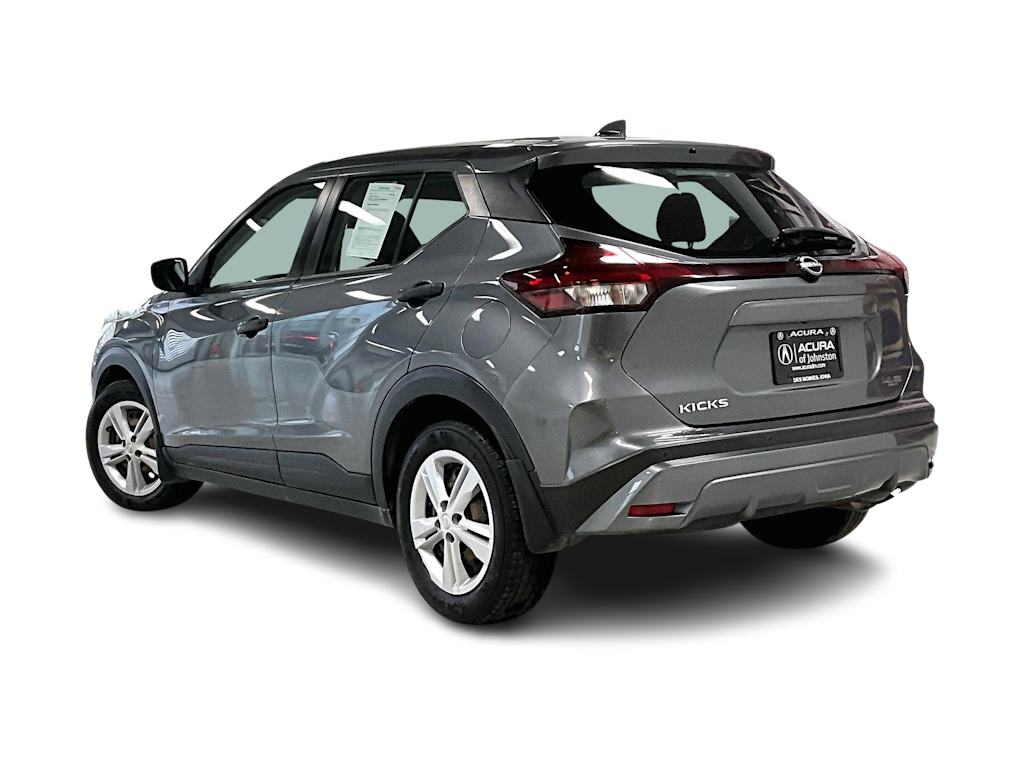 Thumbnail: 2022 Nissan Kicks - 4