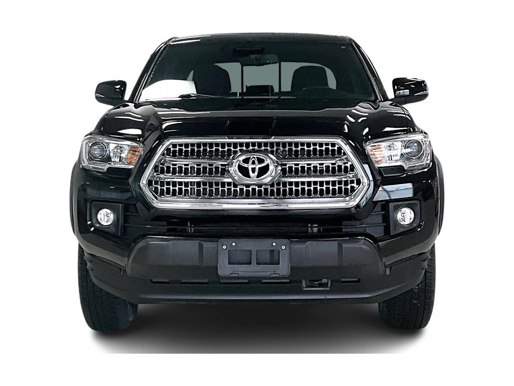 Thumbnail: 2017 Toyota Tacoma - 6