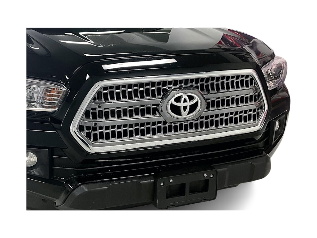 Thumbnail: 2017 Toyota Tacoma - 30