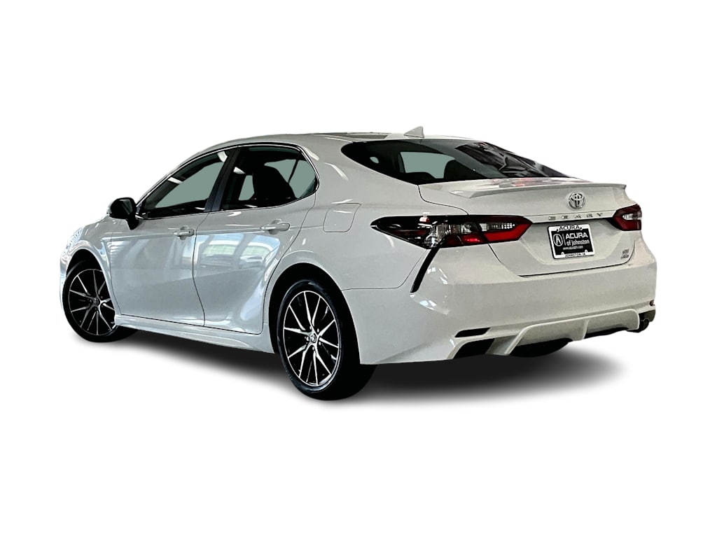 Thumbnail: 2022 Toyota Camry - 4