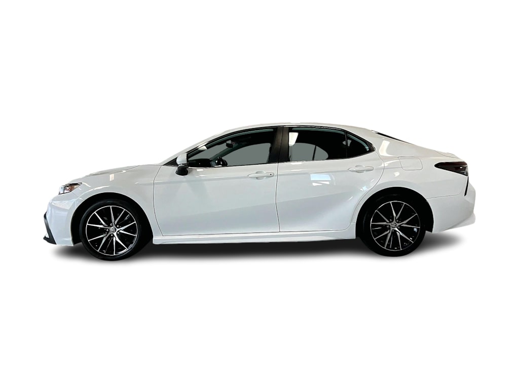 Thumbnail: 2022 Toyota Camry - 3