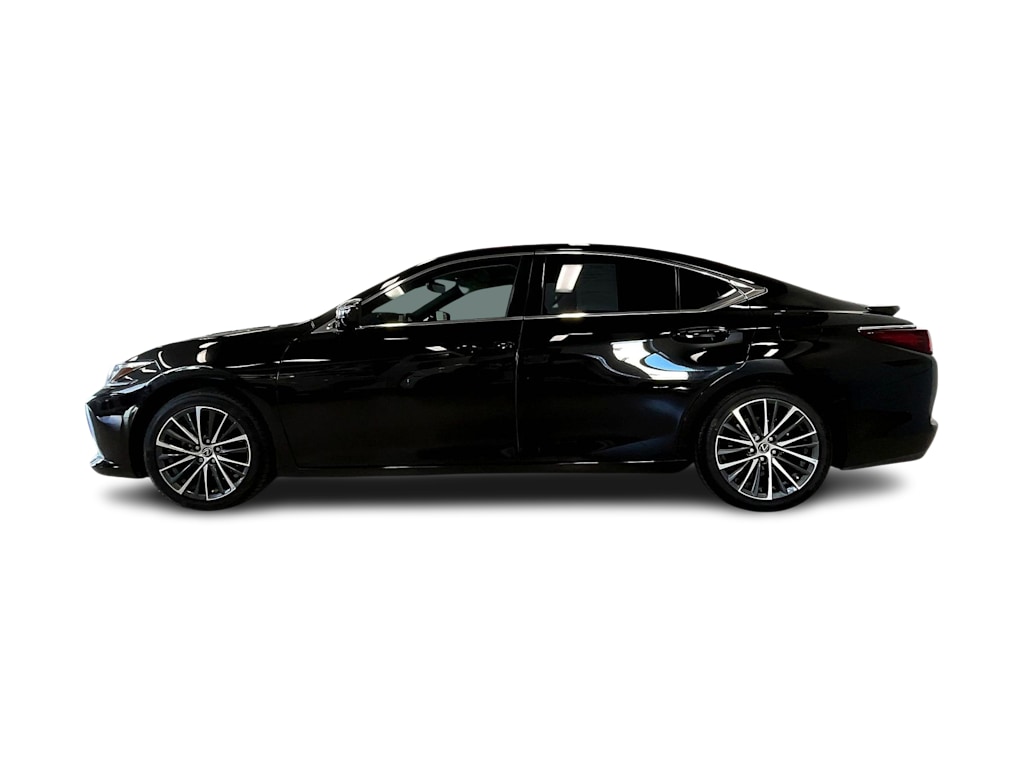 Thumbnail: 2023 Lexus ES - 3